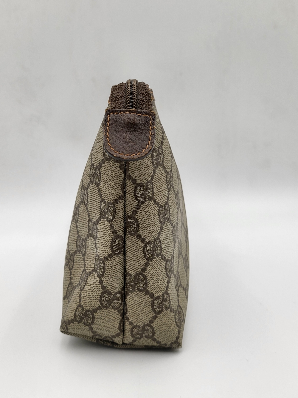 Gucci Beige/Brown GG Supreme Coated Canvas Cosmetic Clutch, Authentic.. - Picture 2 of 14